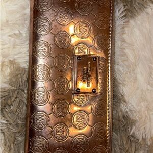 Michael Kors Metallic Wallet
